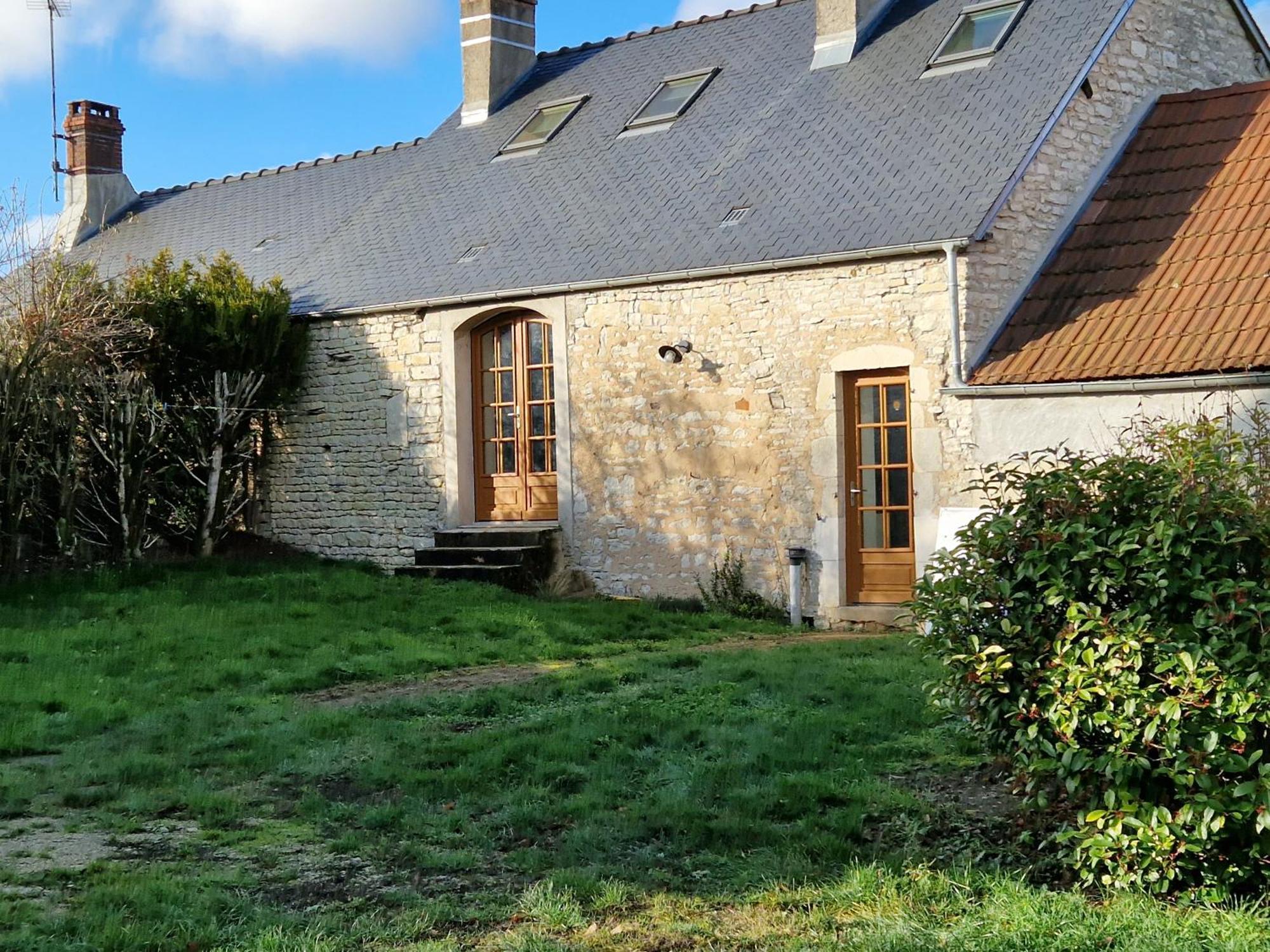 Gite Les Frenes Avec Pre Dans Joli Hameau Vermenton Εξωτερικό φωτογραφία